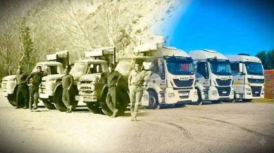 Composición fotográfica que muestra la evolución de Transporte Hidalgo: camiones antiguos de carga en blanco y negro fundidos con una flota moderna de camiones Iveco.