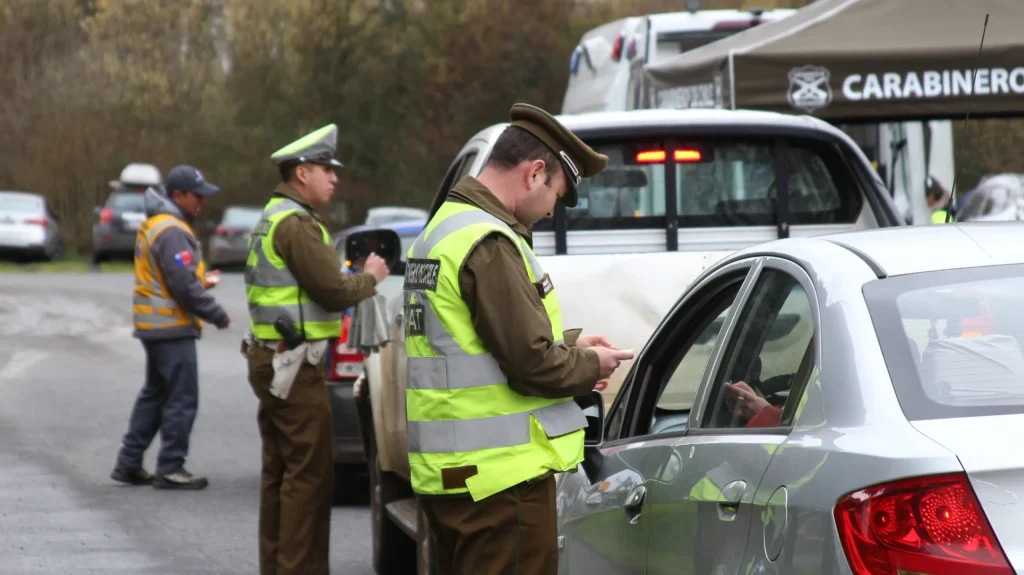 Carabineros intensifica los controles en las rutas de la Región de Antofagasta tras el millonario asalto a FCAB.