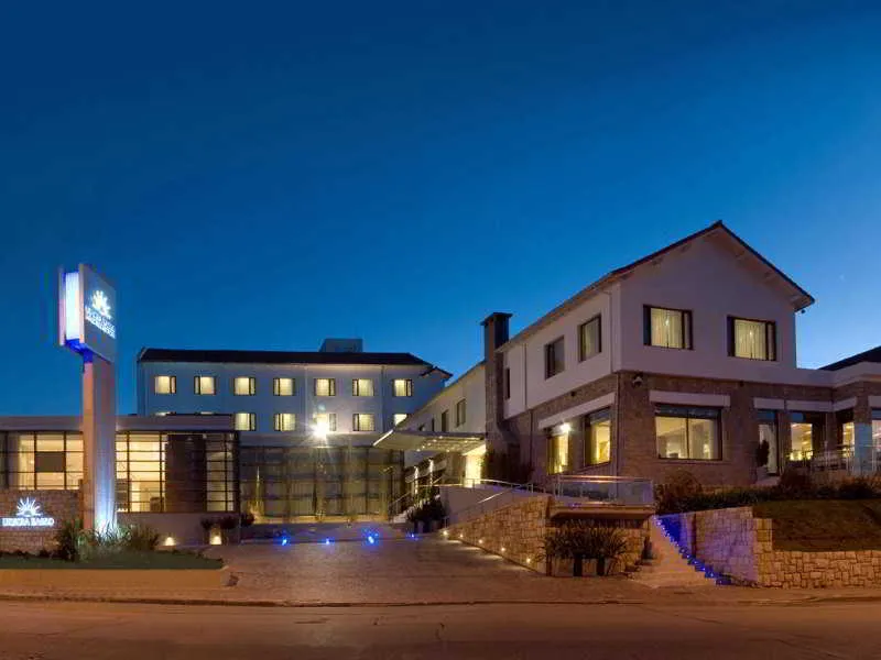 Hotel Uthgra Sasso Mar del Plata.