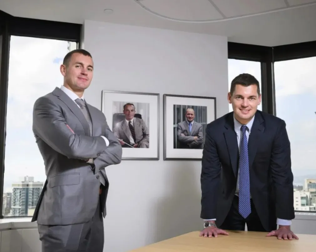 Hermanos Jack y Adam Lundin detallando el transporte de mineral desde San Juan hacia Chile y Asia.