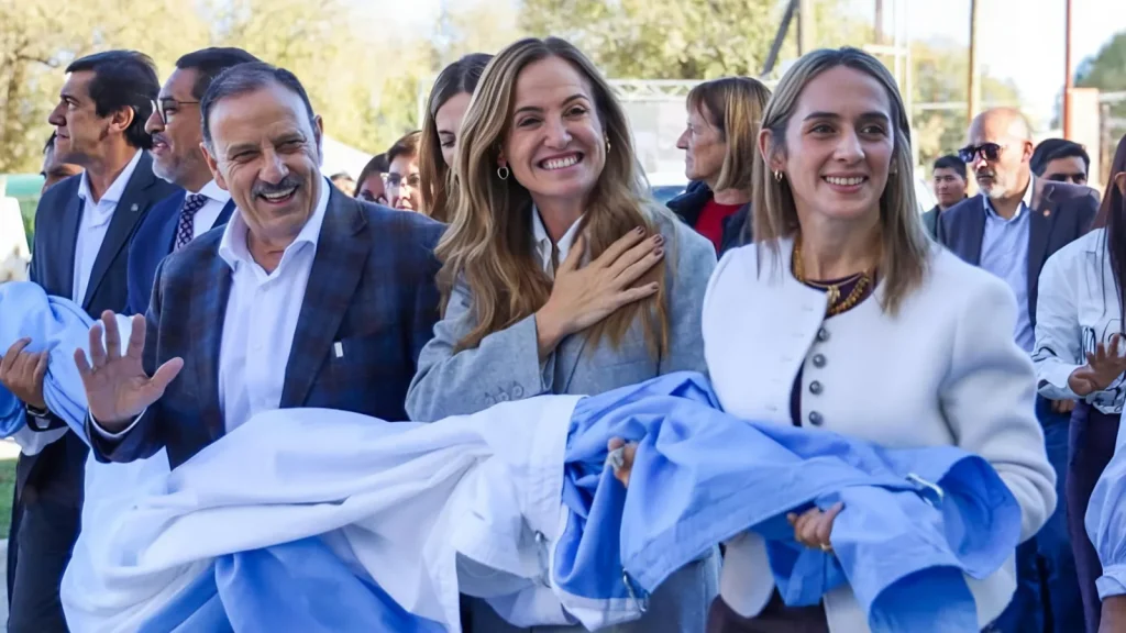 Ricardo Quintela y Victoria Tolosa Paz en La Quiaca lanzando el armado del peronismo federal para 2027.
