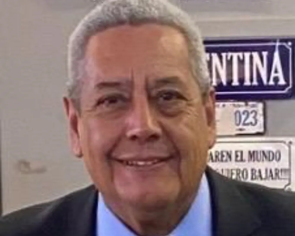 Rolando Dávila Rodríguez, consultor senior 