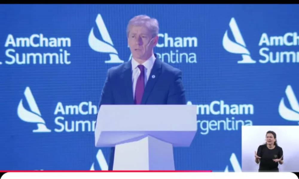 retrato de Eduardo Vischi (Senador Nacional por la Provincia de Corrientes y Presidente del Bloque UCR)