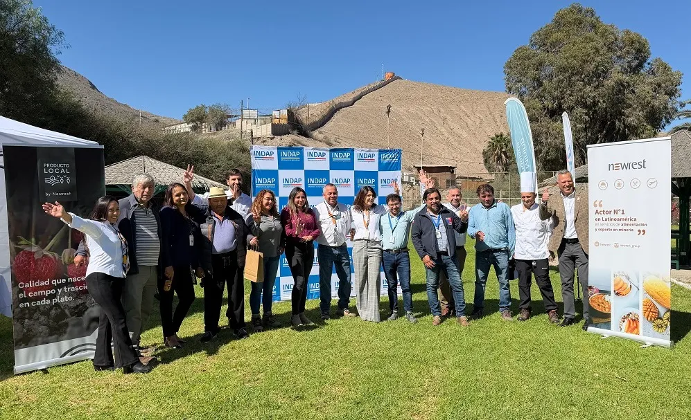 Personal de la Mina Candelaria, la empresa Newrest e INDAP