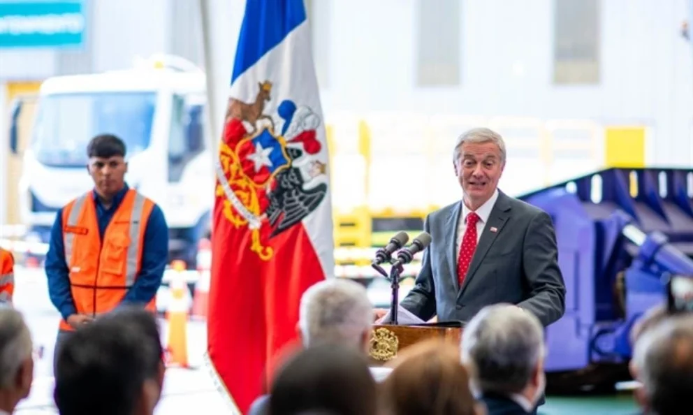  José Antonio Kast en un discurso político.