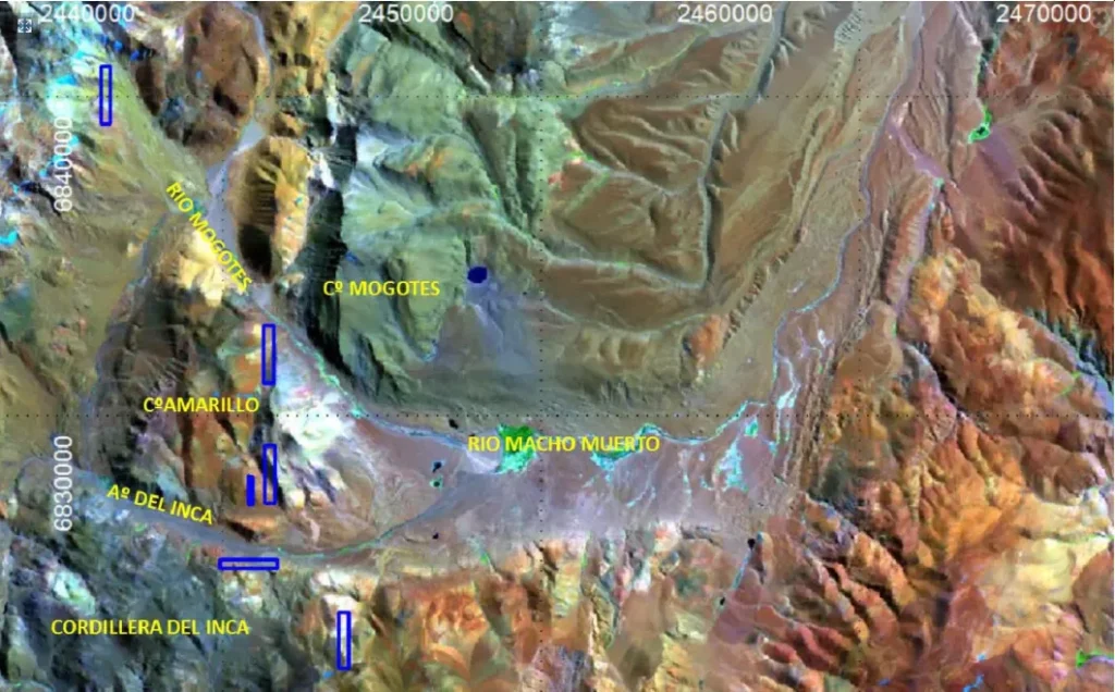 Mapa geológico detallado del proyecto minero Cerro Amarillo en el distrito Manantiales.
