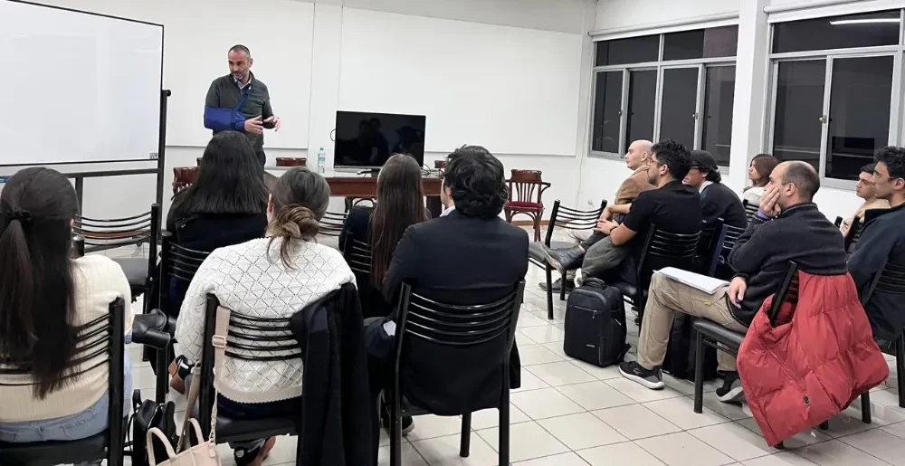 El Centro de Ingenieros lanza un programa para fortalecer el perfil profesional