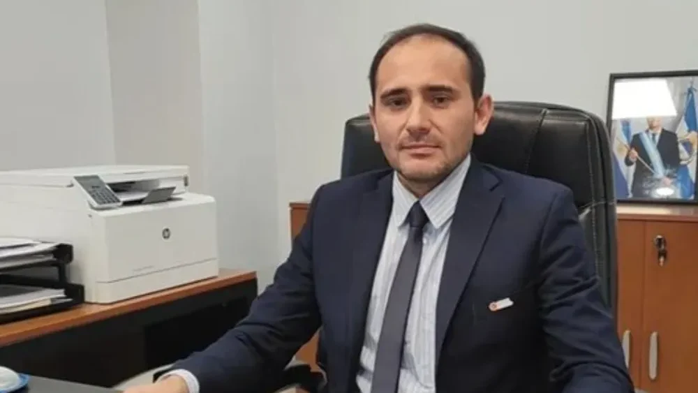 retrato de Ing. Lucas Estrada, presidente del EPSE