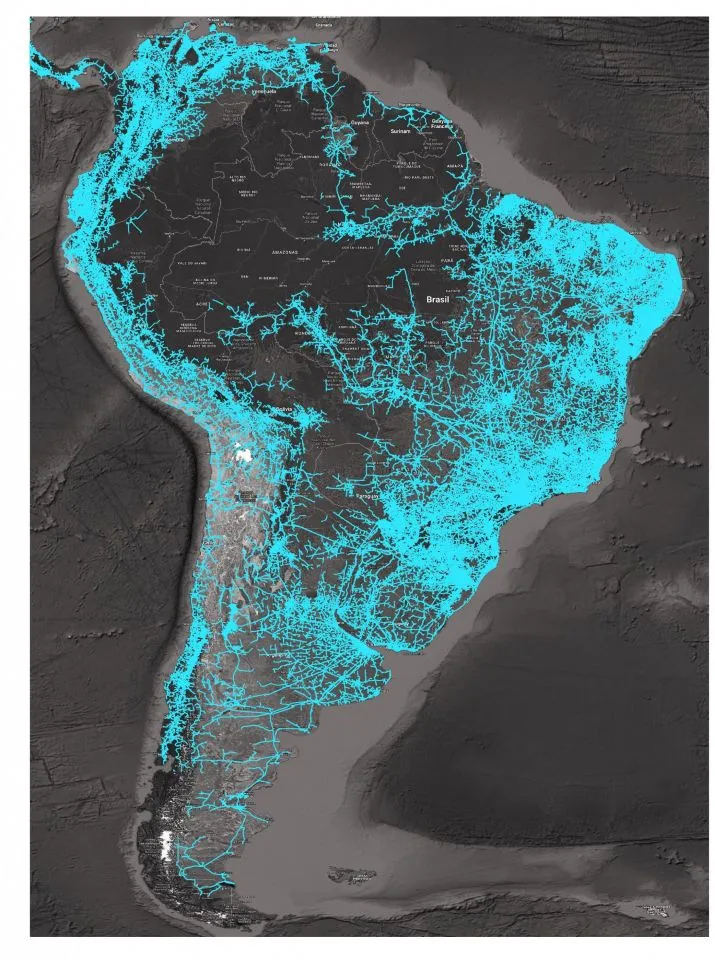 Mapa de la red eléctrica en Sudamérica ,elaborado con datos del Banco Mundial mediante el mecanismo del luces nocturnas para mapear la infraestructura de la red eléctrica.