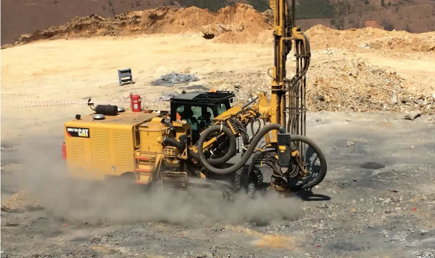 Trabajos de exploración geológica de superficie en el proyecto de cobre Sobek de Mirasol Resources en Vicuña.