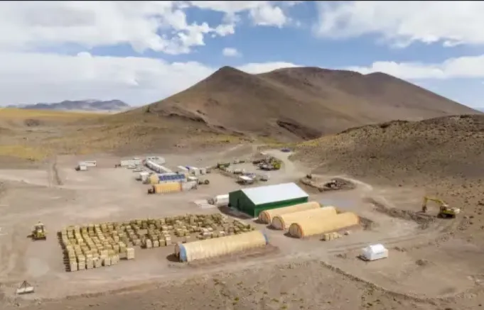 Vista general de las campañas de campo y perforación avanzada en el estratégico proyecto El Zanjón.