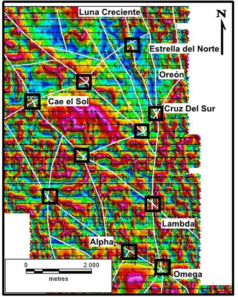 grafico de Levantamiento magnético terrestre que destaca objetivos prioritarios de exploración y corredores estructurales interpretados a lo largo del distrito de Luna Roja.
