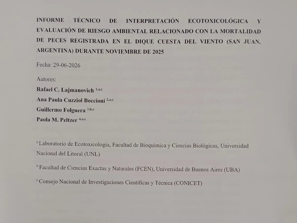 Carátula del informe científico elaborado por especialistas sobre la mortandad de peces en Cuesta del Viento.