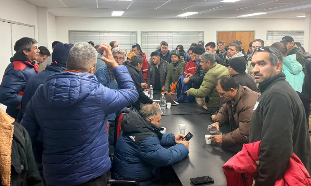Patricio Páez lidera una alianza estratégica con la empresa Acer para formar operarios en maquinaria pesada