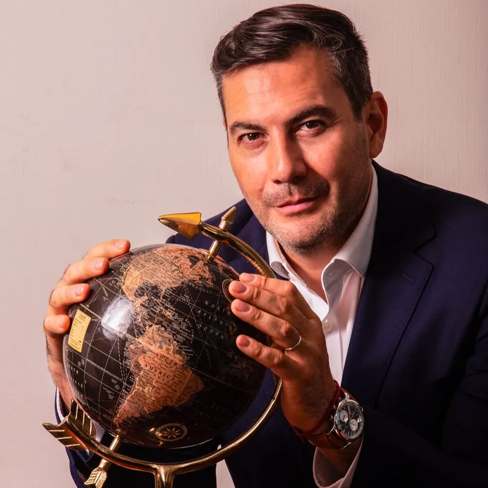 Francisco Lecaros analiza la extracción ilegal de minerales en América Latina