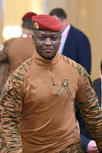 Ibrahim Traoré presidente de Burkina Faso