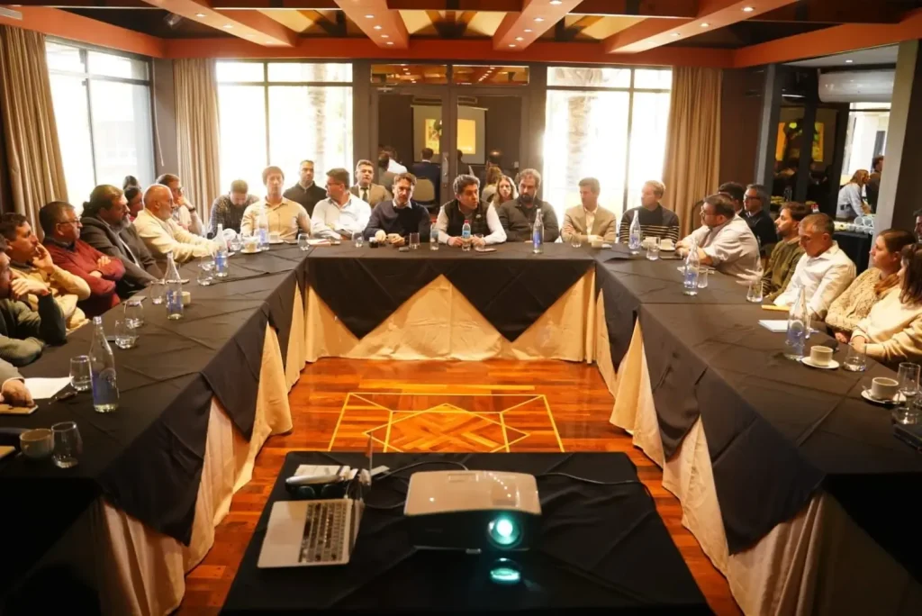 Reunión de los representantes de las cámaras mineras con el gobierno de San Juan
