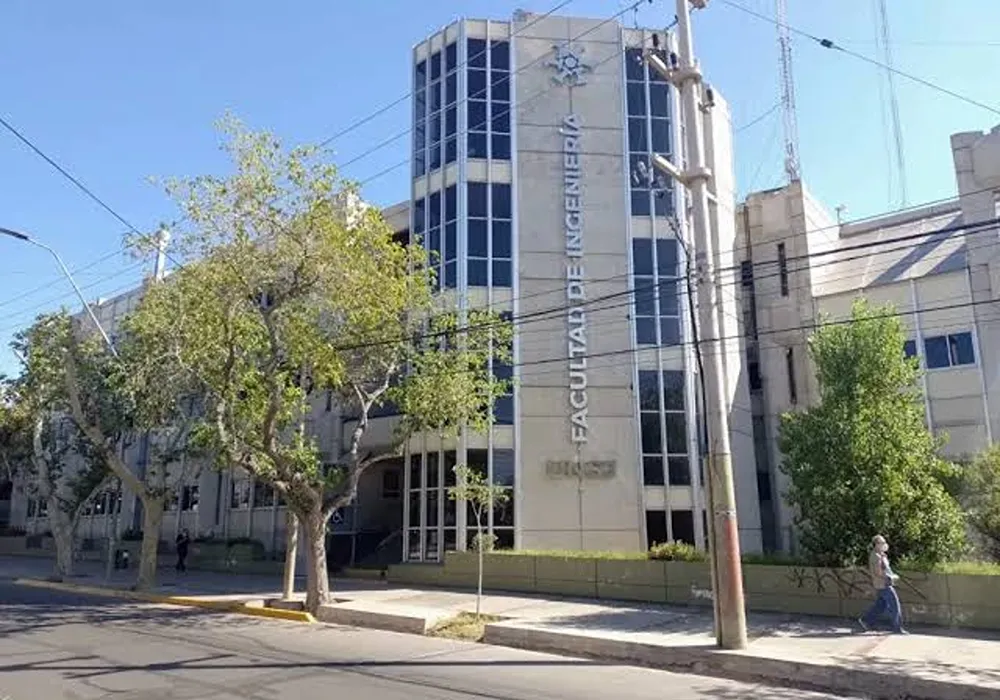 fachada de la facultad de ingenieria de la unsj