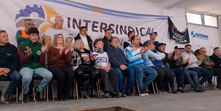 Referentes gremiales de la Intersindical de San Juan.
