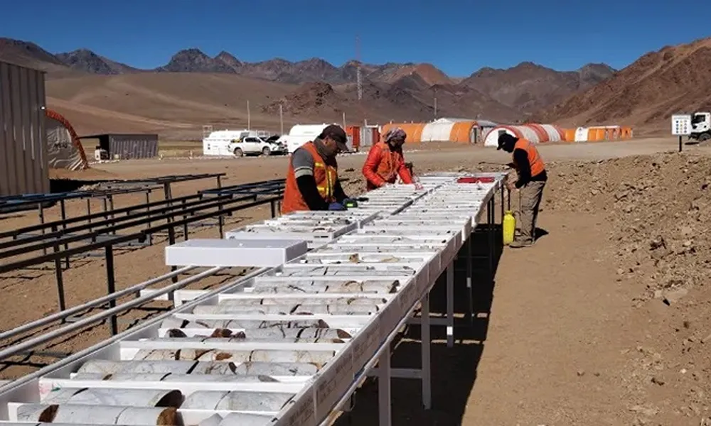 equipo de muestreo de testigos en el proyecto altar