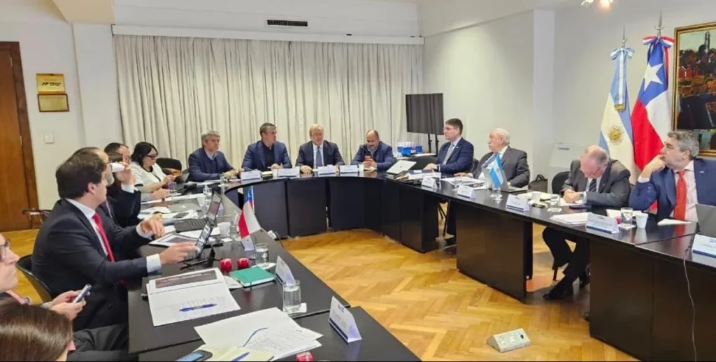 José Morea de Vicuña, desplaza al gobernador Marcelo Orrego en las negociaciones del Tratado Binacional