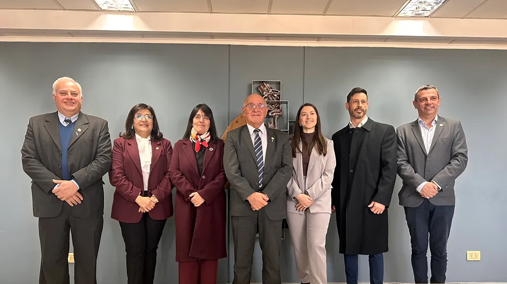 La empresa ACER y la Facultad de Ingenieria de la UNSJ firman un convenio