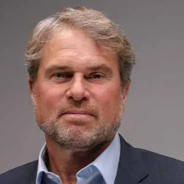 James Scriven, gerente general de BID Invest
