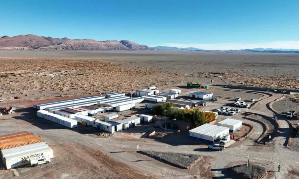Vista panorámica del proyecto de litio Kachi de la empresa Lake Resources en Catamarca.