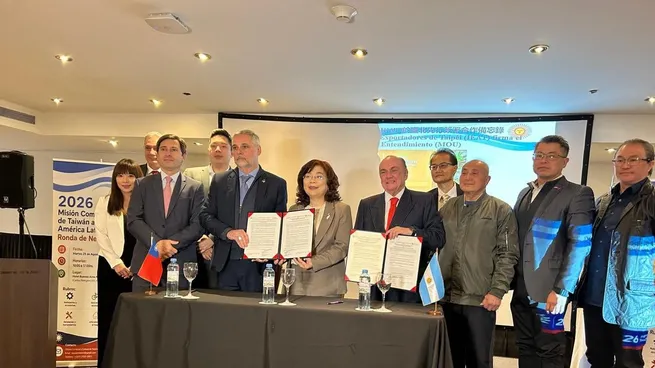 Representantes de empresas argentinas y taiwanesas reunidos en mesas de trabajo bilaterales.