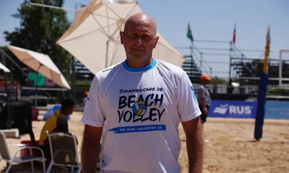pablo leuge presidente de la federacion de voley de san juan