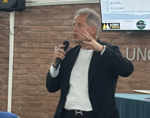 Exposición sobre proveedores Tier 1 en el lanzamiento nodo cuyo cemas de Carlos Fernandez, director de Acero y Roca.