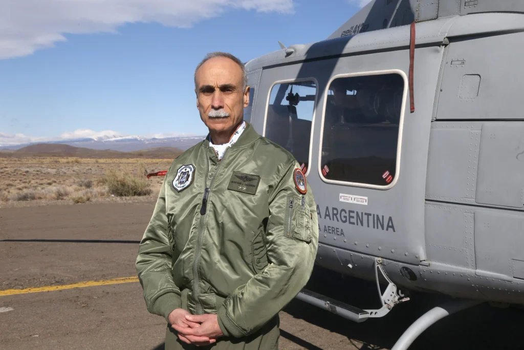 El Jefe del Estado Mayor General de la Fuerza aérea argentina, Gustavo Javier Valverde,