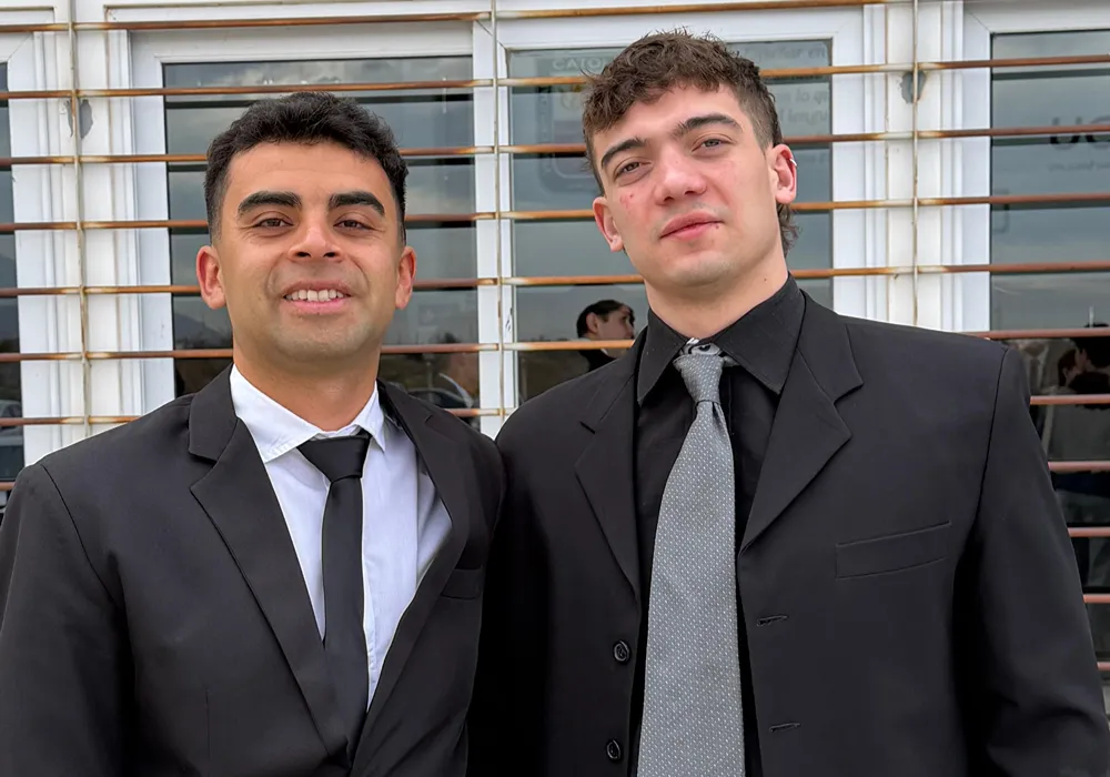 fotografia de nicolas quilpatay y martin gonzalez