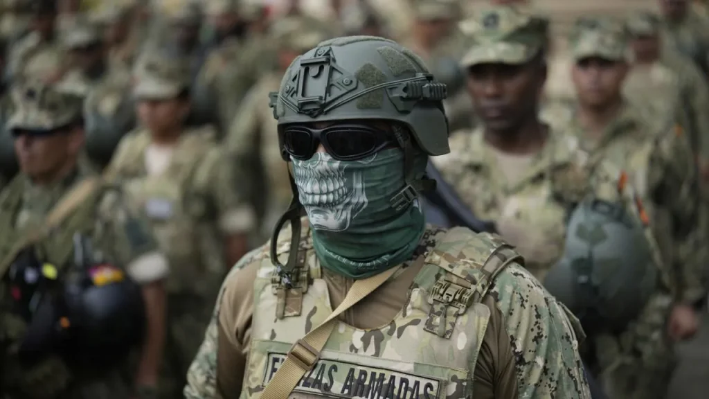 Fuerzas Armadas de Colombia con el rostro tapado