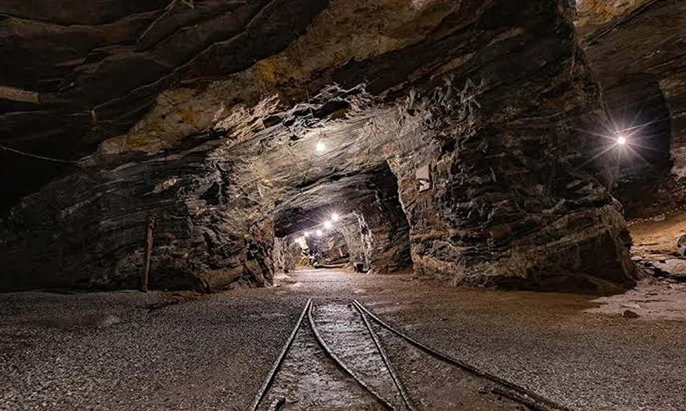 Claves técnicas para la transición a la minería subterránea, mirada global aplicada a San Juan