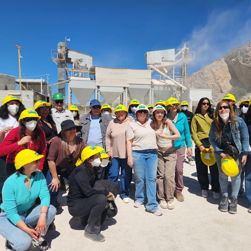 Ruta de la Cal: Sarmiento muestra su minería desde adentro