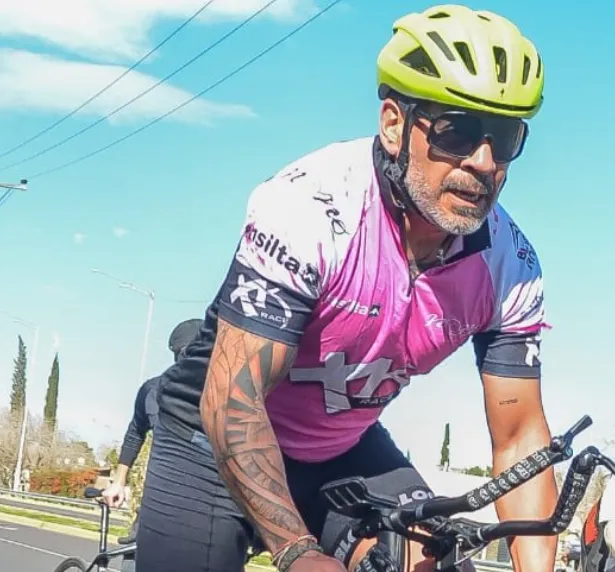 Mauricio Tapia, especialista de la Brigada ERT en Veladero y competidor de triatlón.