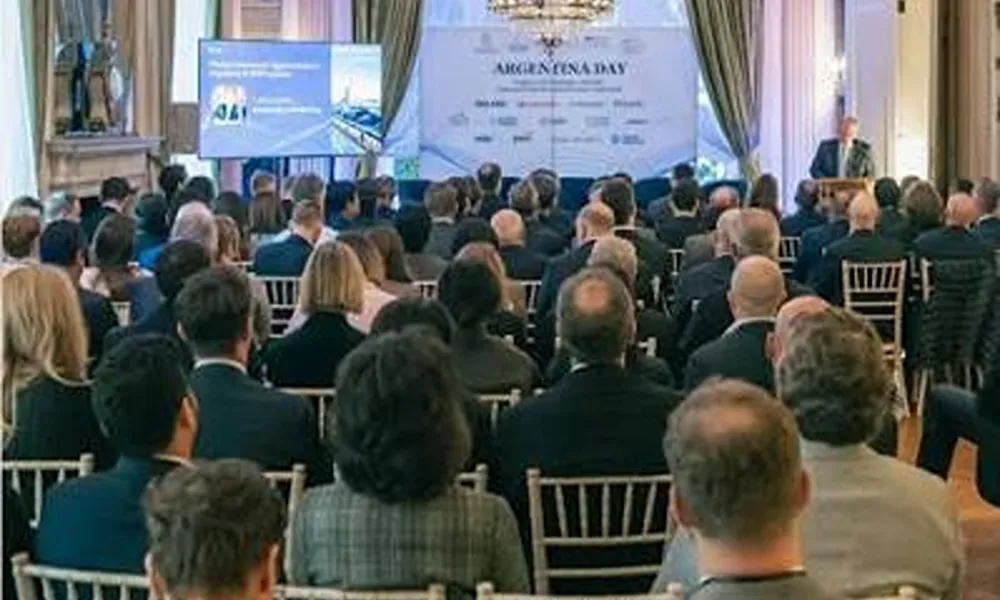 embajada de la argentina en reino unido